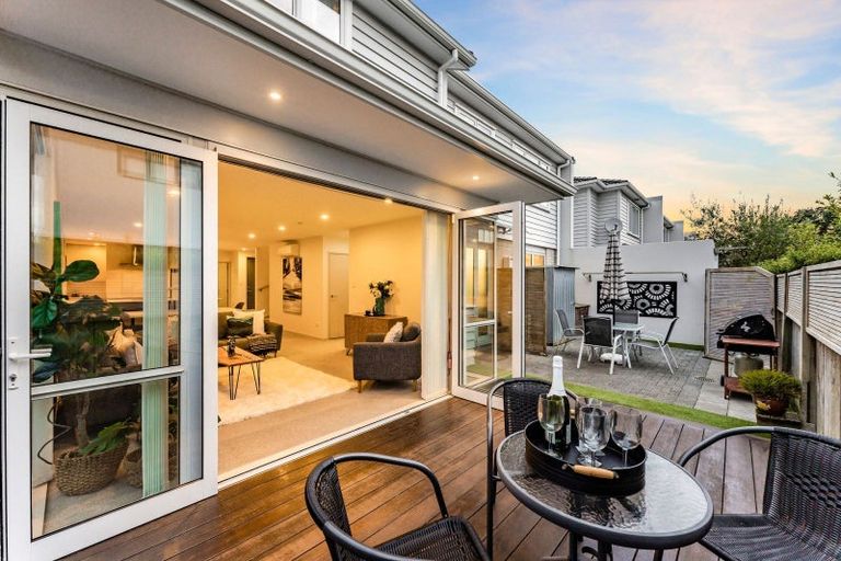 Photo of property in 28a Inverness Road, Browns Bay, Auckland, 0630