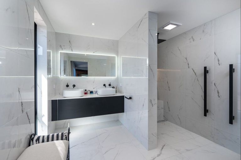 Photo of property in 20 Kurapoto Lane, Rainbow Point, Taupo, 3330