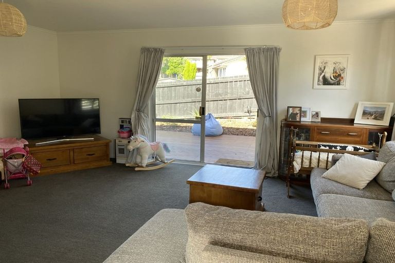 Photo of property in 14 Staithes Drive North, Whitby, Porirua, 5024