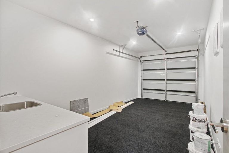 Photo of property in 68 Puwha Street, Massey, Auckland, 0614