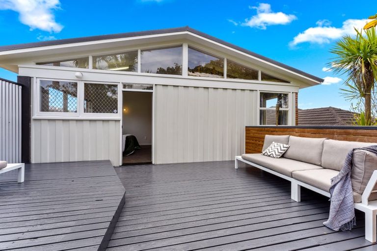 Photo of property in 3 Hepper Street, New Lynn, Auckland, 0600