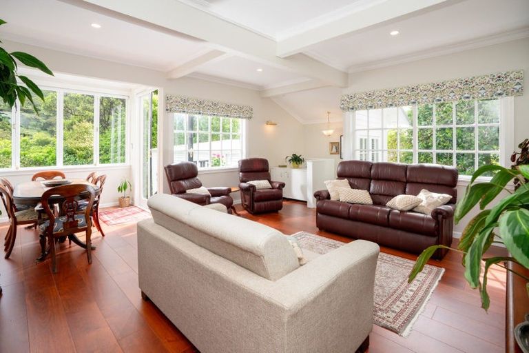 Photo of property in 19 Waikare Street, Karori, Wellington, 6012