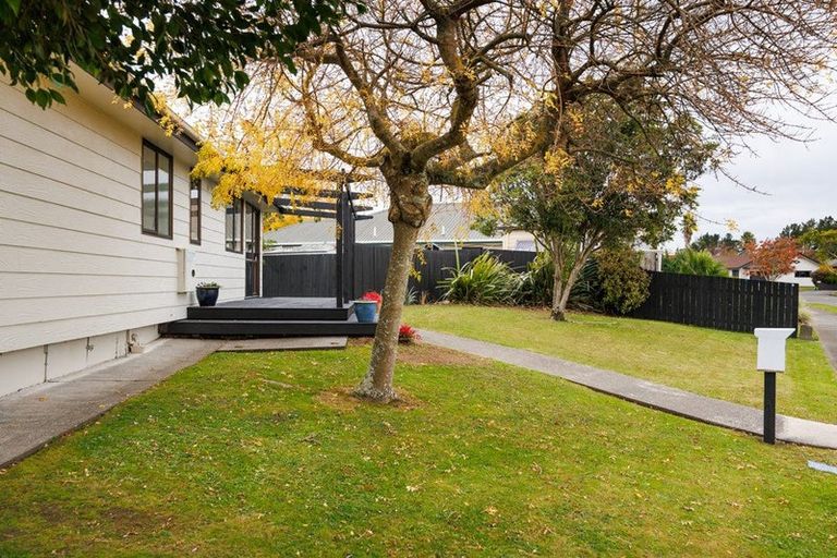 Photo of property in 30 Caroline Drive, Feilding, 4702