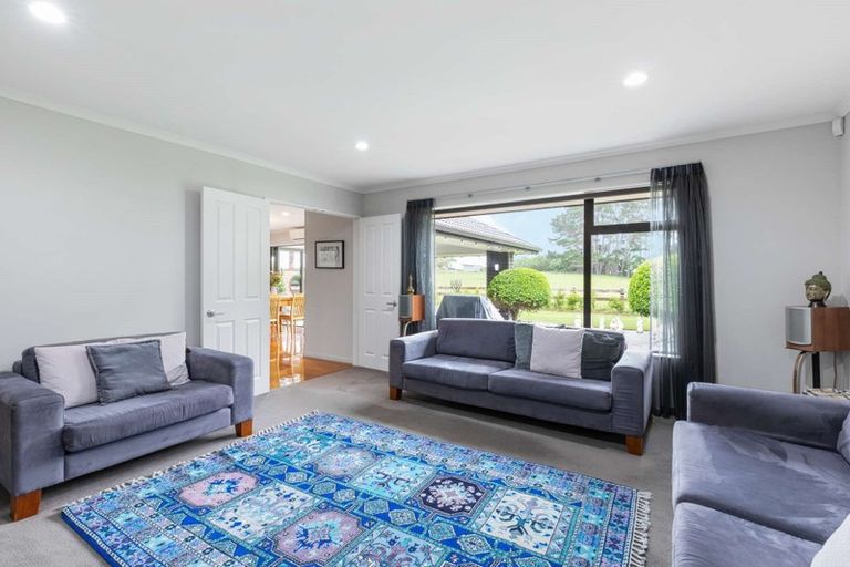 Photo of property in 16 Millbrook Drive, Waiuku, 2683