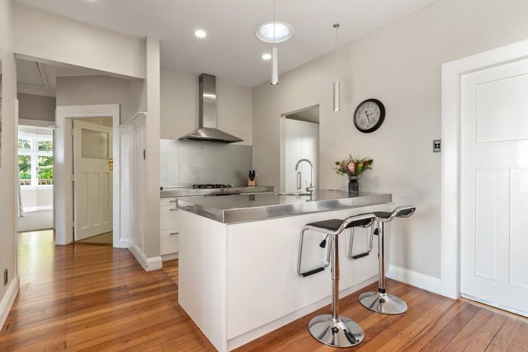 Photo of property in 111 Muritai Road, Eastbourne, Lower Hutt, 5013