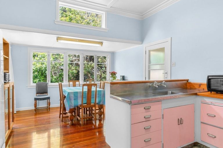 Photo of property in 70 Whitcombe Road, Ruawai, 0592