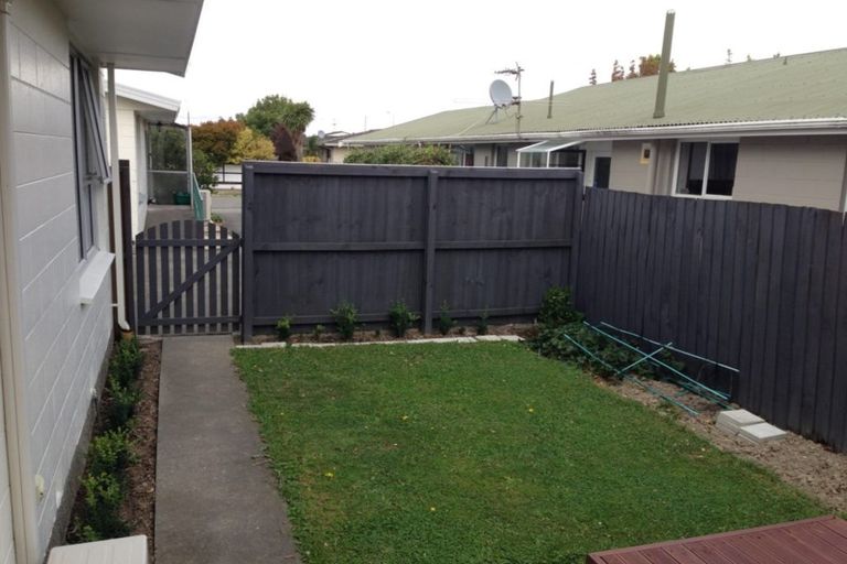 Photo of property in 10 Brogar Place, Casebrook, Christchurch, 8051