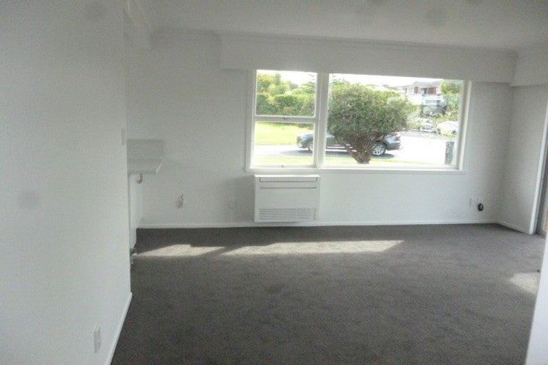 Photo of property in 2/4 Marriott Road, Pakuranga, Auckland, 2010