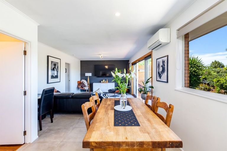 Photo of property in 1/2 Intrepid Place, Torbay, Auckland, 0630