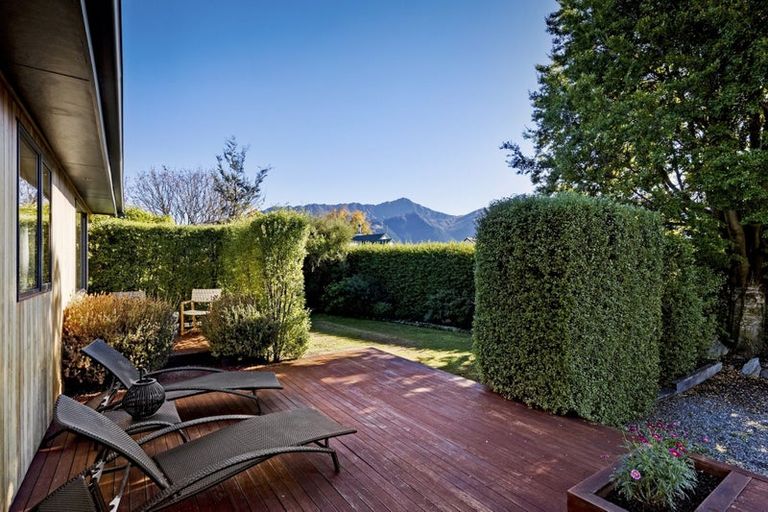 Photo of property in 65 Oregon Drive, Kelvin Heights, Queenstown, 9300