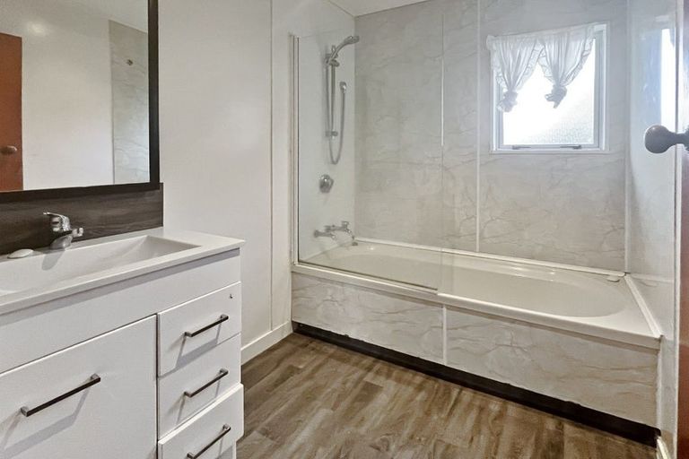 Photo of property in 190 Tamamutu Street, Taupo, 3330