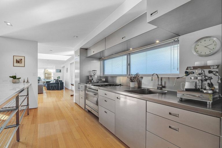 Photo of property in 97a Fendalton Road, Fendalton, Christchurch, 8014