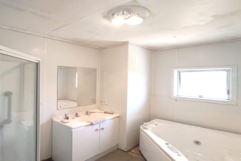 Photo of property in 9 Thomas Road, Mangere, Auckland, 2022