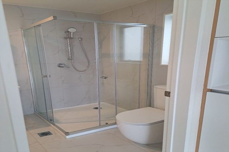 Photo of property in 20 Rorotu Avenue, Karaka, 2113