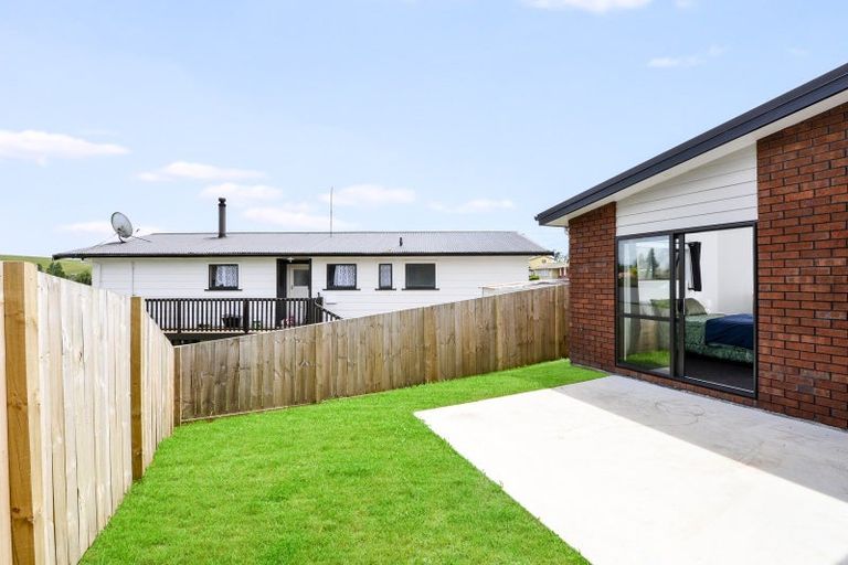 Photo of property in 28u2 Mckay Drive, Temple View, Hamilton, 3218