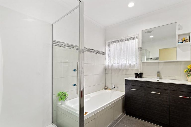 Photo of property in 3 Munroe Road, Ranui, Auckland, 0612