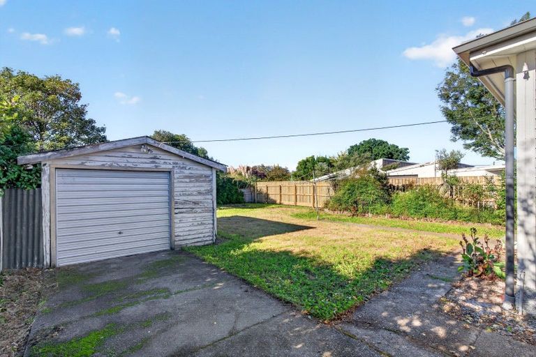 Photo of property in 176 High Street North, Carterton, 5713