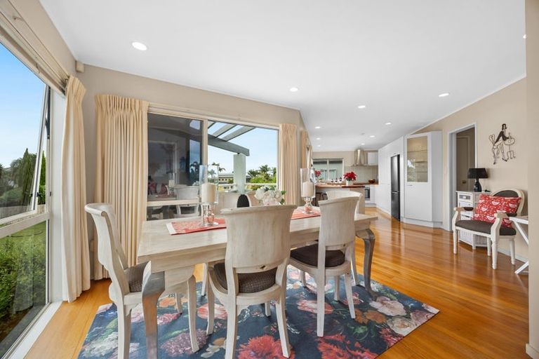 Photo of property in 6 Harbour Lights Close, West Harbour, Auckland, 0618