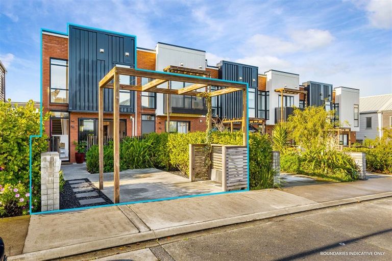 Photo of property in 21 Saltmarsh Road, Hobsonville, Auckland, 0616