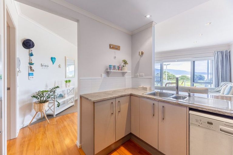 Photo of property in 16/4u Seaview Road, Paraparaumu Beach, Paraparaumu, 5032