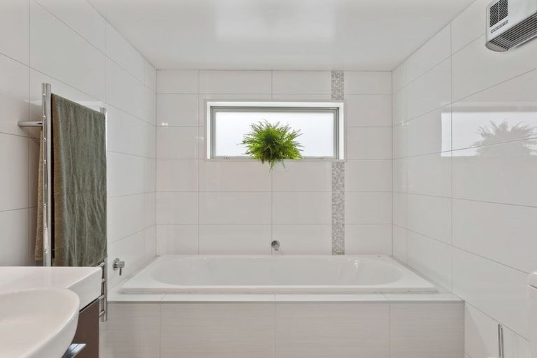 Photo of property in 23 Cressy Terrace, Lyttelton, 8082