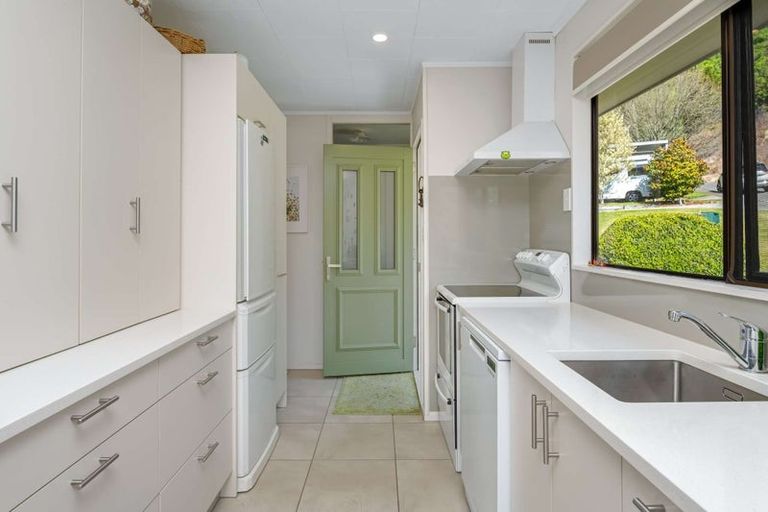 Photo of property in 3 Webster Place, Picton, 7220