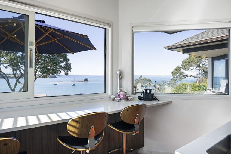 Photo of property in 93 Tiri Road, Tindalls Beach, Whangaparaoa, 0930