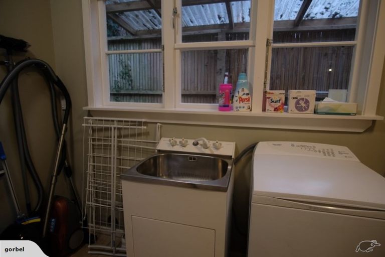 Photo of property in 14a U5 Glenmore Street, Thorndon, Wellington, 6011