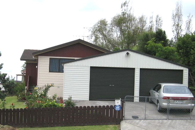 Photo of property in 29 Hassan Drive, Massey, Auckland, 0614