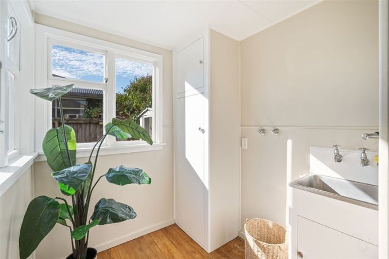 Photo of property in 19 Moreland Avenue, Papanui, Christchurch, 8053