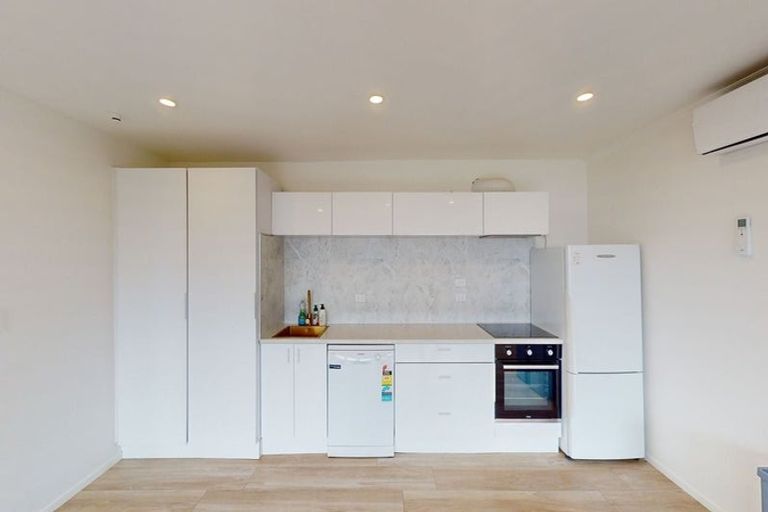 Photo of property in 43b Harbour View Road, Northland, Wellington, 6012