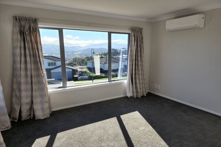 Photo of property in 84 Endeavour Drive, Whitby, Porirua, 5024