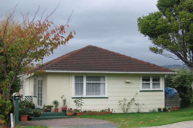 Photo of property in 105a Seaview Road, Paraparaumu Beach, Paraparaumu, 5032