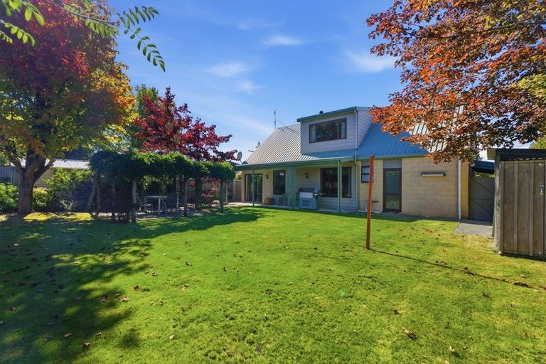 Photo of property in 31 Simons Street, Twizel, 7901