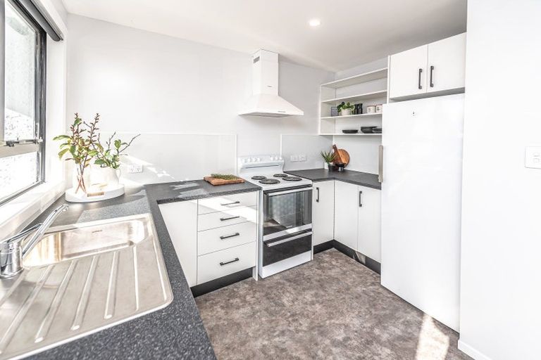 Photo of property in 1 Kupe Place, Castlecliff, Whanganui, 4501