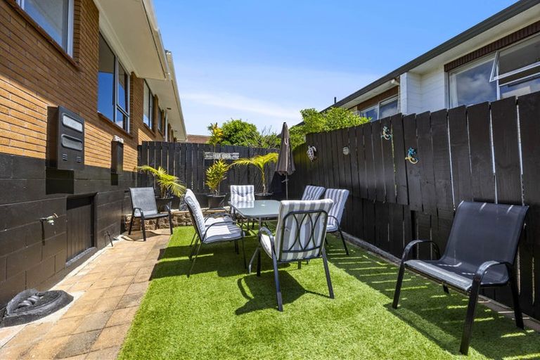 Photo of property in 2/54 Luton Avenue, Sunnyhills, Auckland, 2010