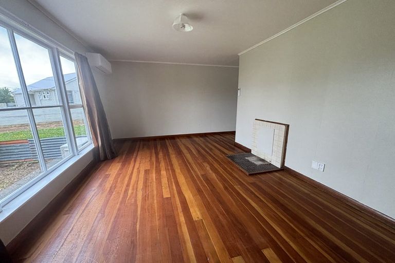 Photo of property in 6 Miro Street, Levin, 5510