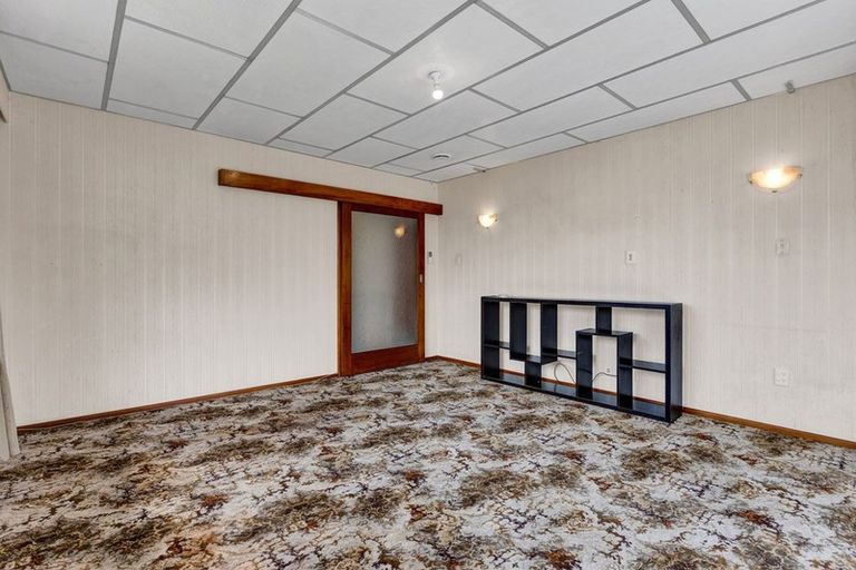 Photo of property in 2 Selwyn Street, Lower Vogeltown, New Plymouth, 4310