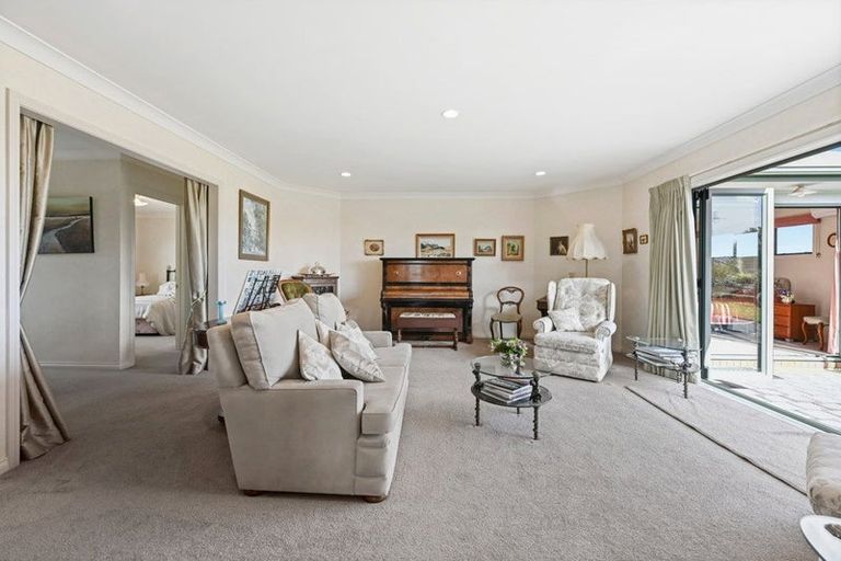 Photo of property in 22 Portobello Way, Huntington, Hamilton, 3210