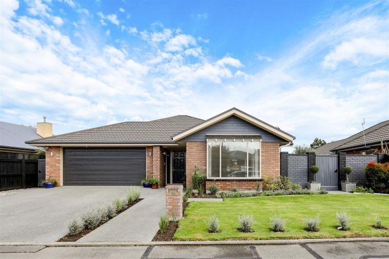 Photo of property in 25 Heathridge Place, Lincoln, 7608