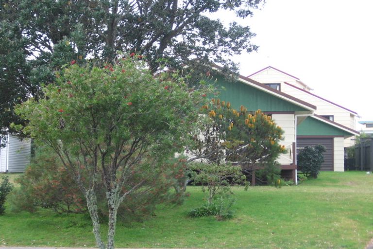 Photo of property in 109 Mayfair Avenue, Whangamata, 3620