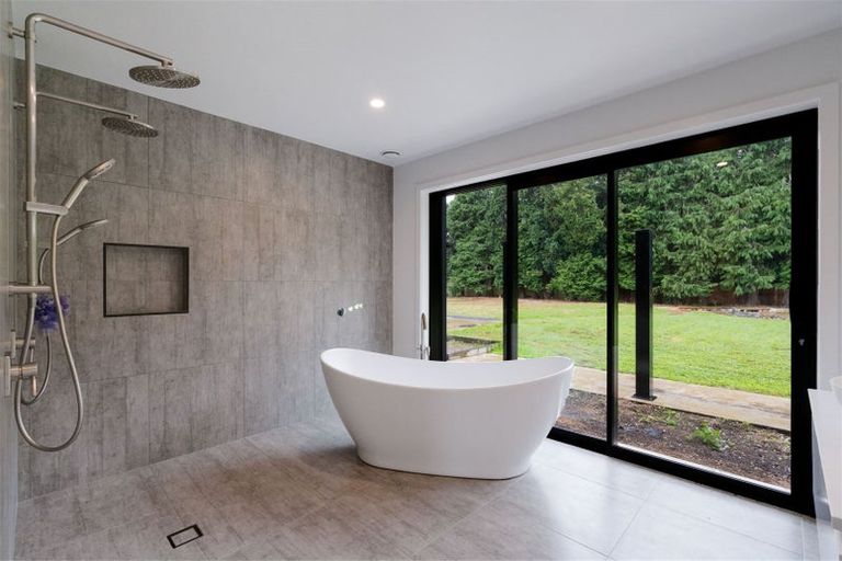 Photo of property in 38a Pohutukawa Drive, Levin, 5571