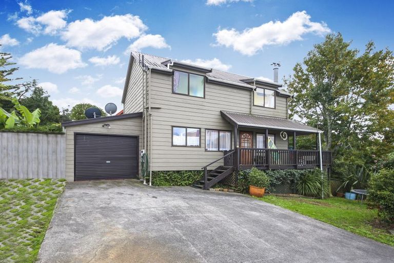 Photo of property in 2/29 Kemp Road, Massey, Auckland, 0614