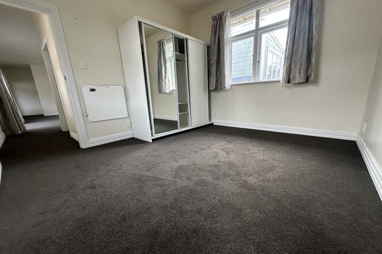 Photo of property in 11 Toru Street, Lyall Bay, Wellington, 6022