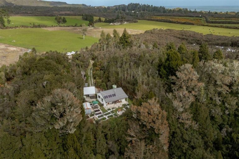 Photo of property in 167 Darkies Terrace Road, Charleston, Cape Foulwind, 7892