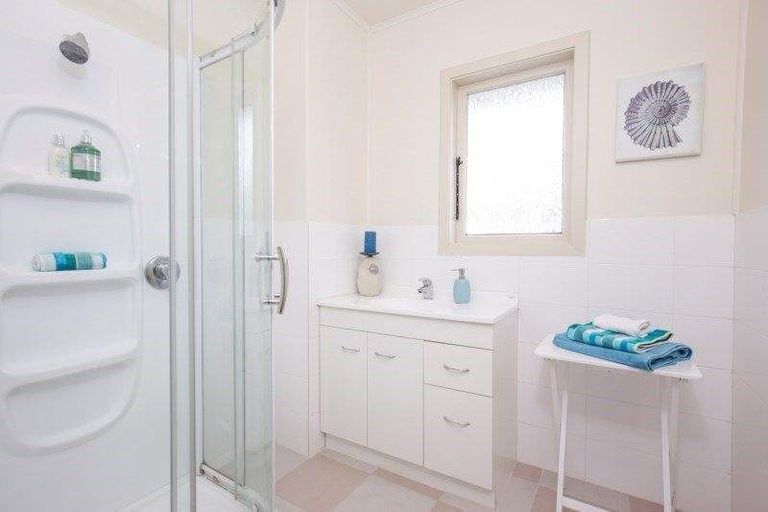 Photo of property in 81 Smythe Road, Henderson, Auckland, 0612