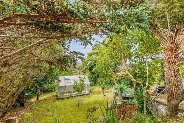 Photo of property in 119 Colwill Road, Massey, Auckland, 0614