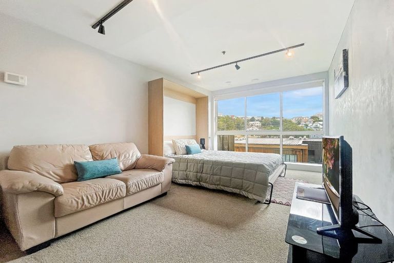 Photo of property in Vedado Apartments, 208/41u Hopper Street, Mount Cook, Wellington, 6011