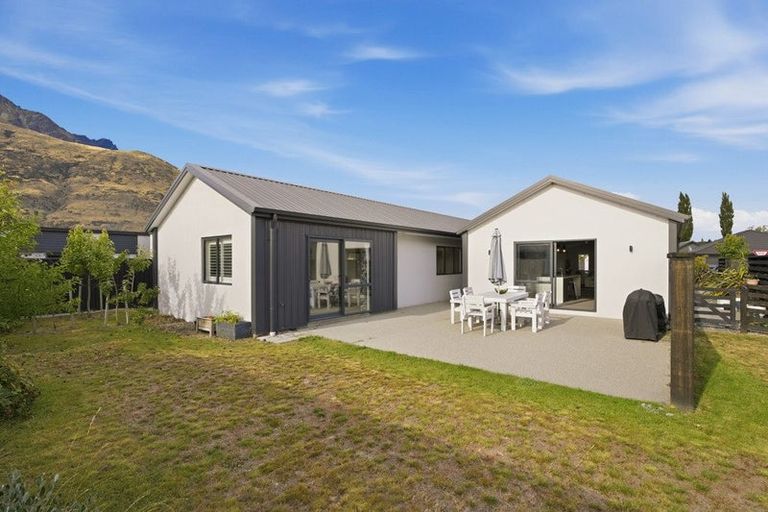 Photo of property in 22 Headley Drive, Lower Shotover, Queenstown, 9304