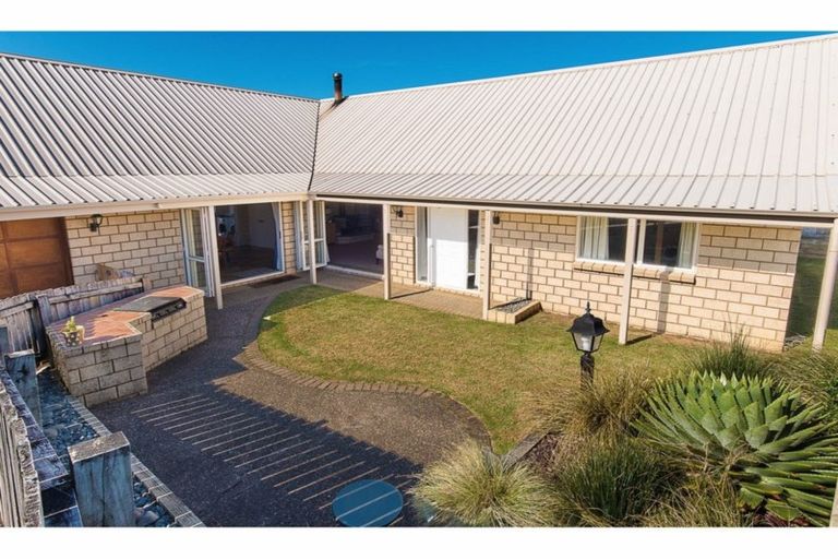 Photo of property in 31e Kaiwaka Road, Waiuku, 2123